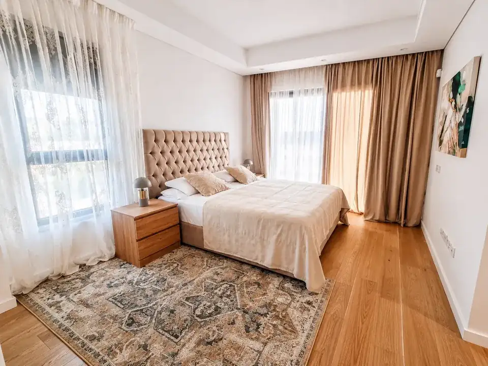 Penthouse — 17
