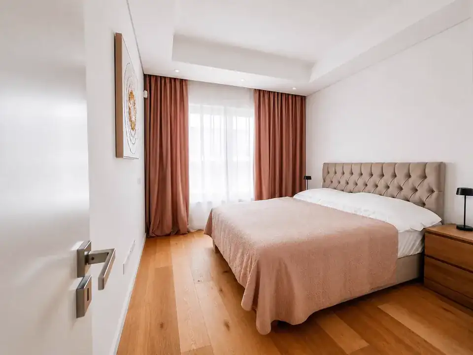 Penthouse — 21