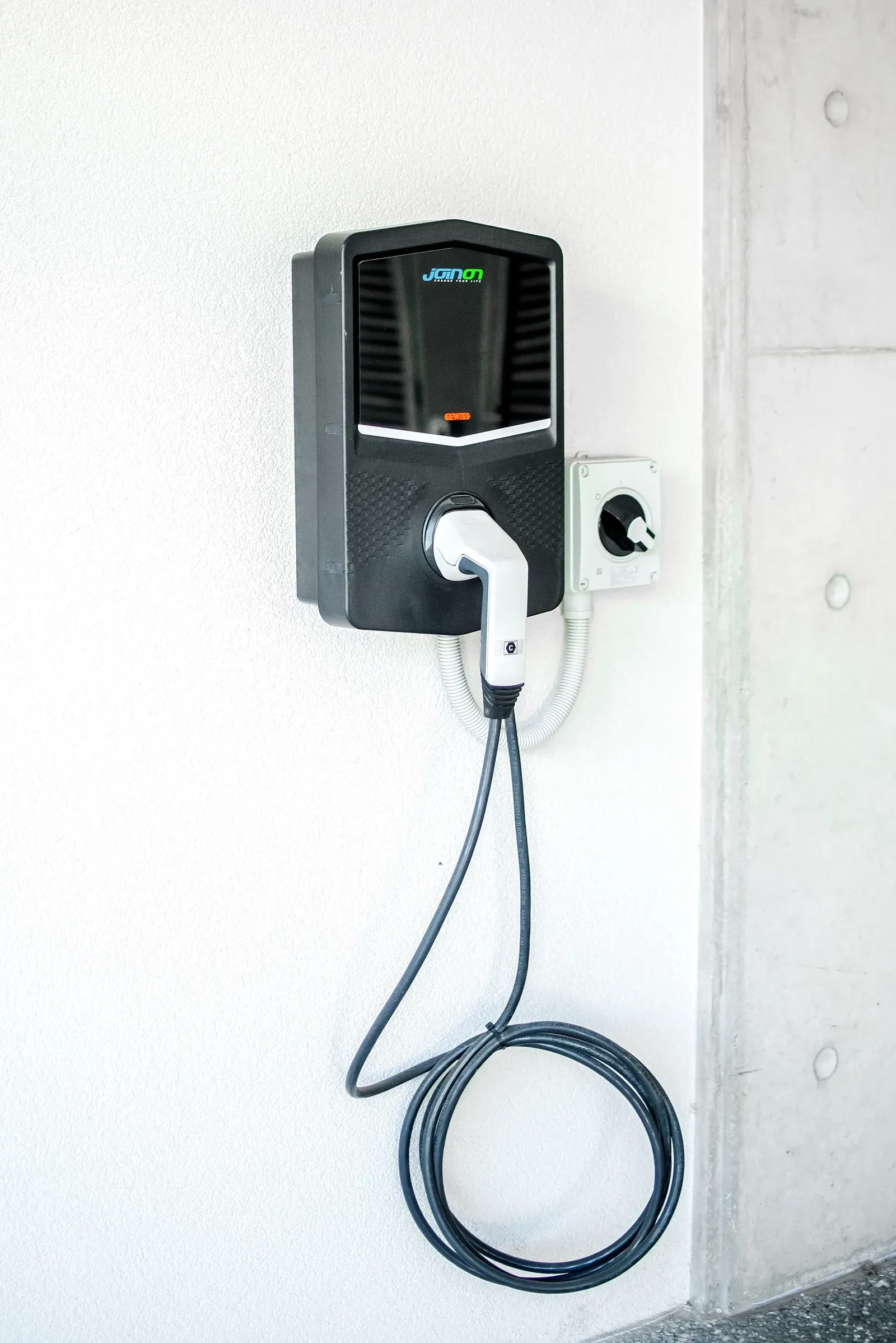 EV charging point in the PS PEARL garage